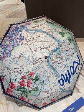 🔥🔥 Dior — New Summer Collection: Tri-Fold Sun & Rain Umbrella